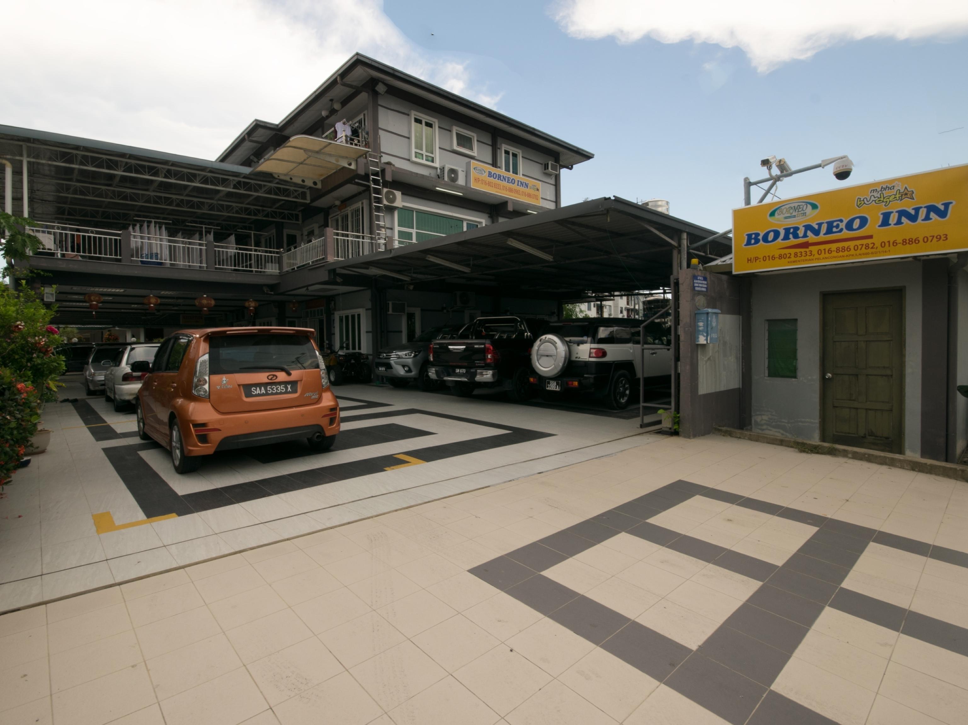 Borneo Inn Kota Kinabalu Exterior photo
