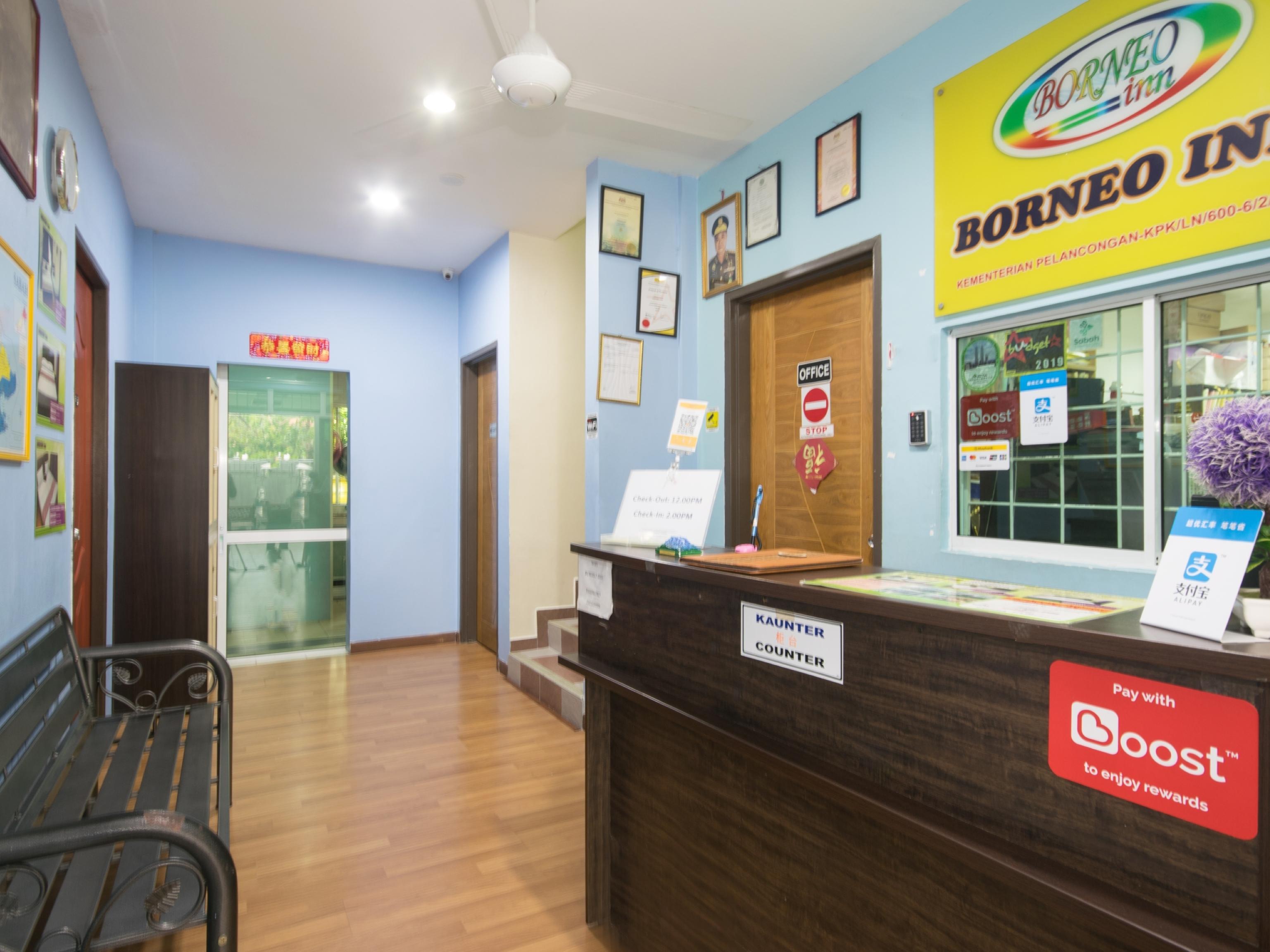 Borneo Inn Kota Kinabalu Exterior photo