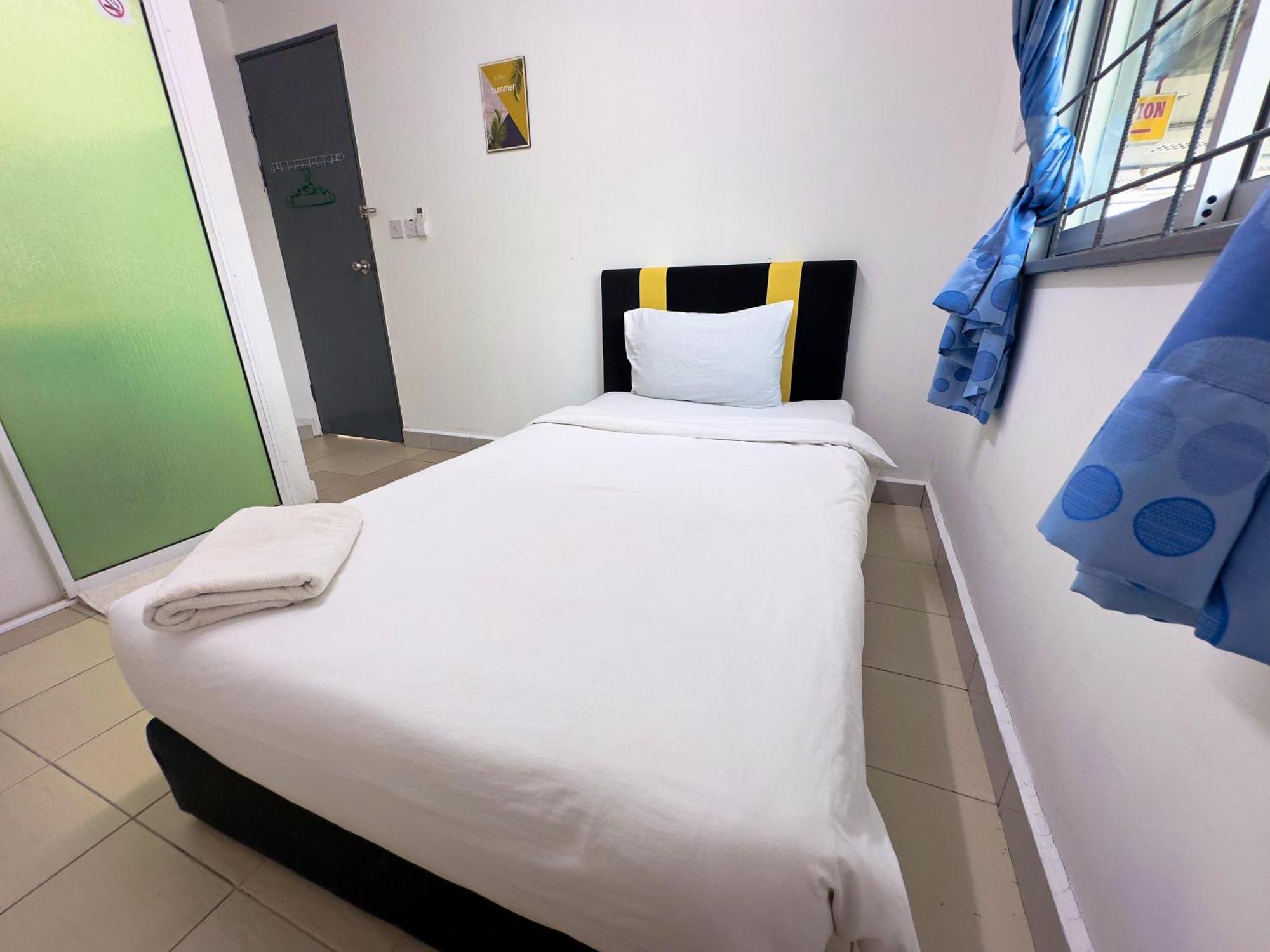Borneo Inn Kota Kinabalu Room photo